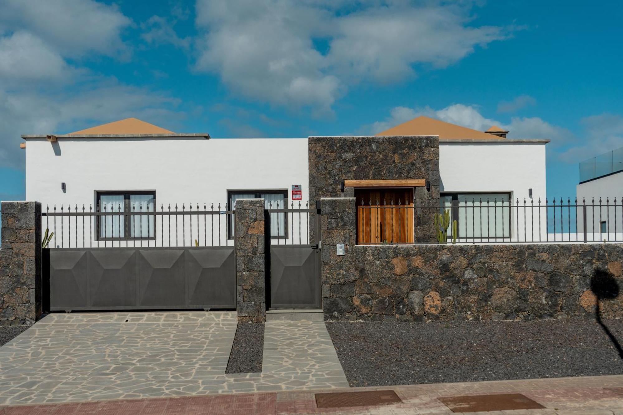Appartamento Seascape Heated Pool, Air-Con, View, Adult Only Corralejo Esterno foto